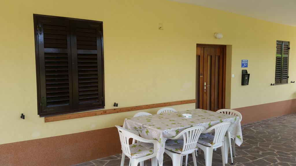 Apartments Milica Umag Exterior photo