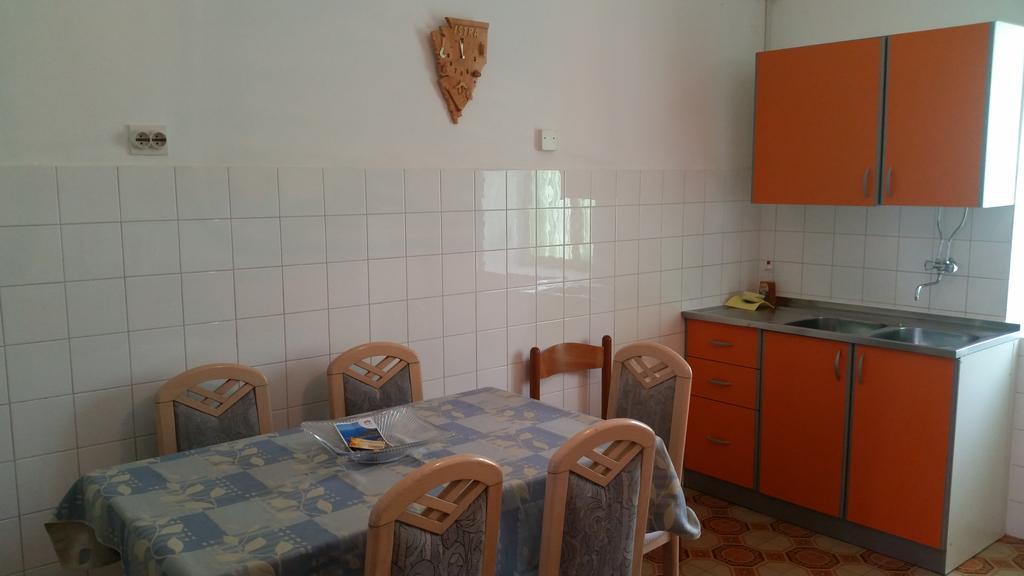 Apartments Milica Umag Exterior photo