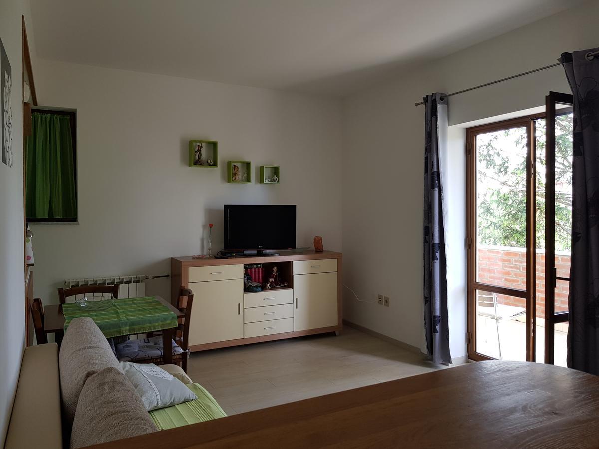 Apartments Milica Umag Exterior photo